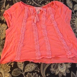Coral tee